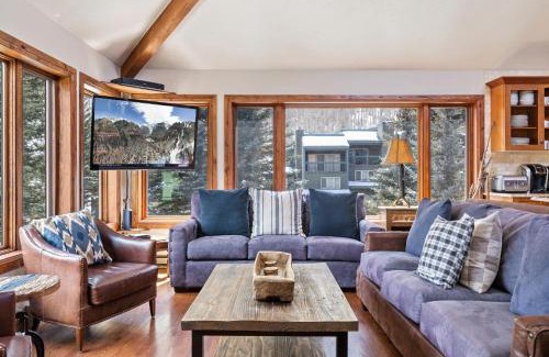 Telluride House | Ghostriders 11 by AvantStay Top Floor Condo w Large Patio Mountain Views