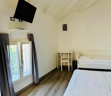 Saliceta San Giuliano Apartment | Giardini B&B