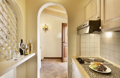 Liscia di Vacca Apartment | Giardino degli Oleandri two-room apartment sleeps 2, WIFI, A.C, 350 mt. from the sea