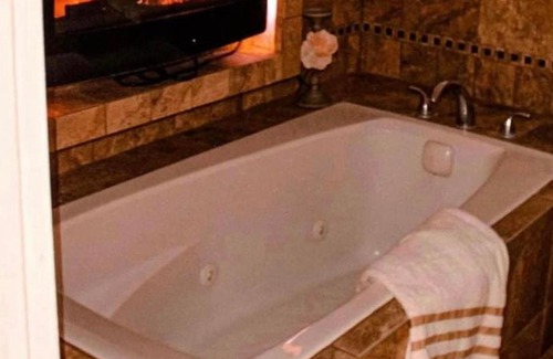 New Waverly Bed & Breakfast | Gibbs Street Manor
