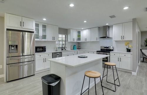 Gibsonton House | Gibsonton Vacation Rental w/ Private Lanai & Pool!