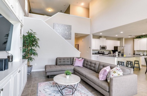 Gibsonton House | Gibsonton Vacation Rental w/Private Patio!