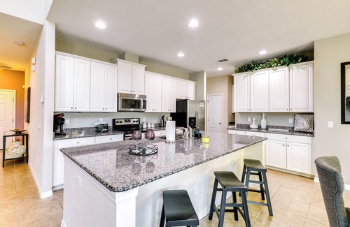 Gibsonton House | Gibsonton Vacation Rental w/Private Patio!