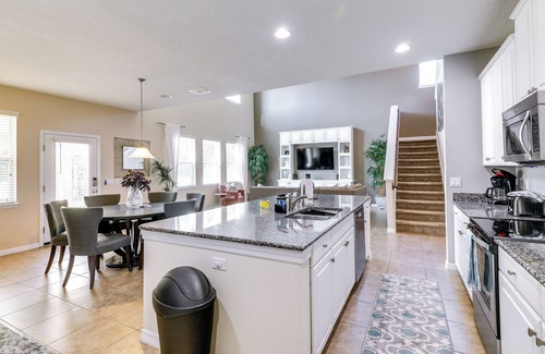 Gibsonton House | Gibsonton Vacation Rental w/Private Patio!