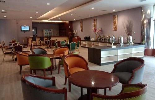 Muarakarang Hotel | GiiA Sanno Hotel Pluit