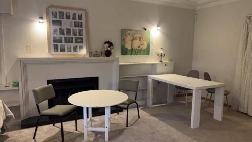 Epsom House | Gillies Garden House