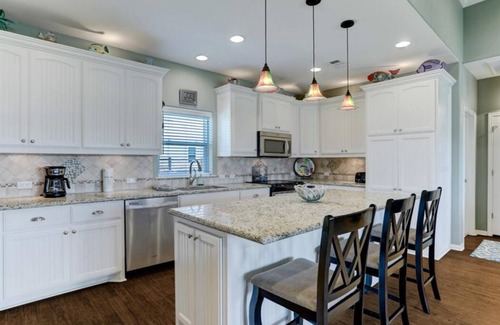Port Bolivar House | Gilligan's Island- 1 minute walk to beach!