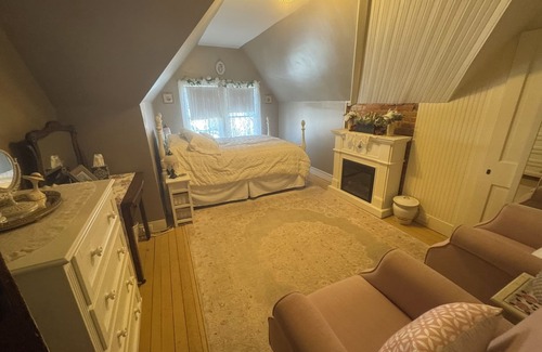 Salisbury Bed & Breakfast | Gillis Grier Bed & Breakfast