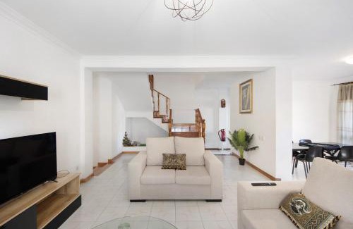 Rates Villa | Gilove House