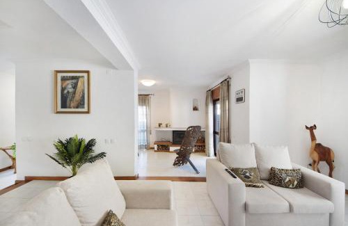 Rates Villa | Gilove House
