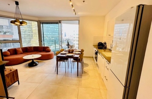 Neve Tzedek Apartment | Gindi Tower APT - By Beach Apartments TLV