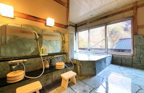 Numata House | Ginshotei Awashima