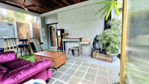 Bhopal House | Giovanni House