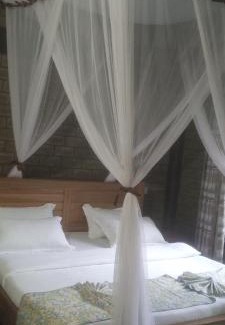 Pakwach Hotel | Gipir and Labongo Safari Lodge Ltd