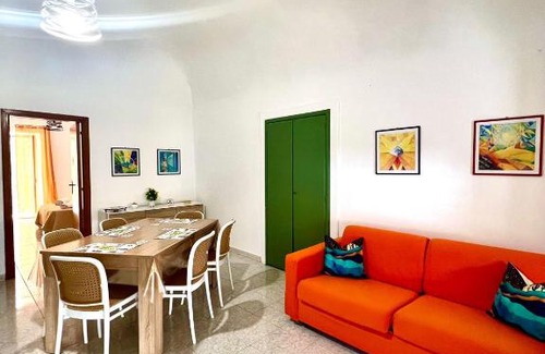 Santo Stefano di Camastra House | Gira Vota e Furria