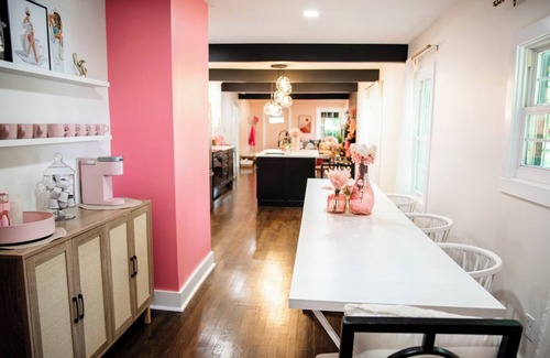 Lee's Summit House | Girls Getaway w/GlamRoom, Sleeps 12, Patio & Fire Pit Walk to Shop, Dink & Dine