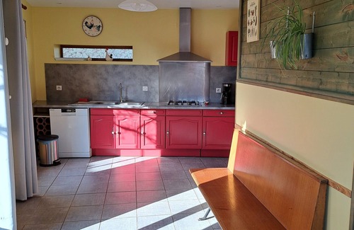 Bregnier-Cordon House | Gite à la campagne au calme le long de la Viarhona et du Rhone