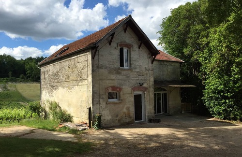 Fronsac Cottage | GITE # 1 AT THE FOOT OF VALLOBLES VALLONNES DU FRONSADAIS