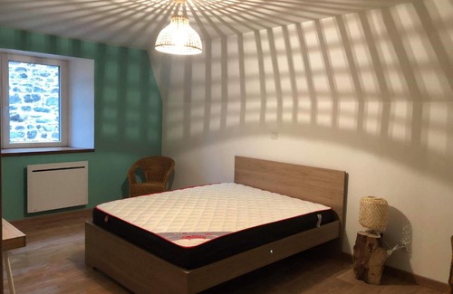 Saint-Victor-la-Riviere Apartment | Gite 10pers 5 min de besse