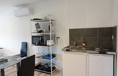 Lorris Apartment | Gîte 2 to 4 pers. Heart of Orleans forest & SPA HAMMAM wellness area