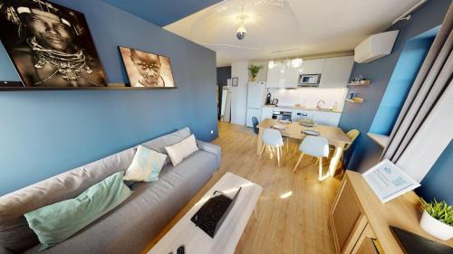 Metz Apartment | ☆ Gite 4 chambres ☆ vue vieille ville ☆ NETFLIX ☆