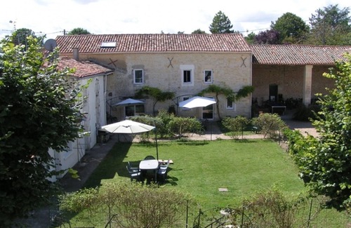 Duil-sur-le-Mignon House | Gite Andromeda - Les Constellations