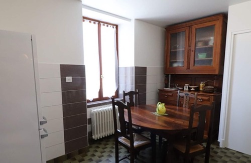 Anglards-de-Salers Cottage | Gite Anglards-de-Salers, 2 bedrooms, 4 persons