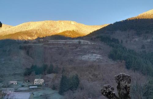 Saint-Julien-Vocance Apartment | Gite ASINA chez GITE QUE CANTA