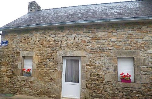 Tregourez House | gite au calme centre finistère jardin clos