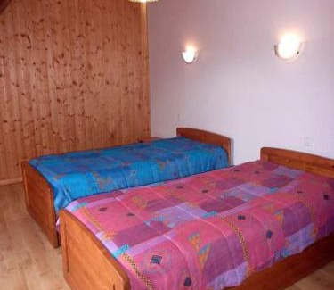 Les Hopitaux-Neufs Apartment | Gite au calme