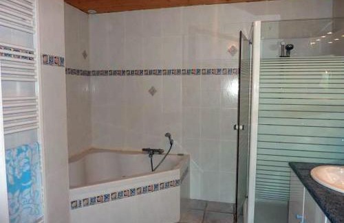 Les Hopitaux-Neufs Apartment | Gite au calme