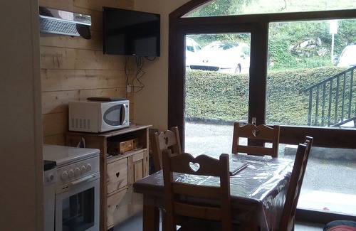 Aillon-le-Jerune Apartment | gite aux 2 savoie- apartment b