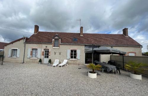 Thoury House | GITE AUX DEUX CERFS