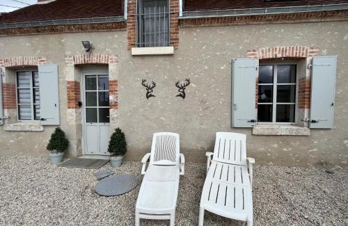 Thoury House | GITE AUX DEUX CERFS