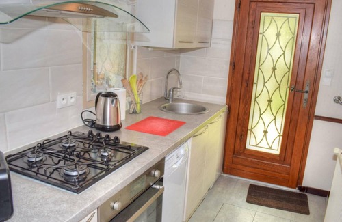 Berthenay Cottage | Gite Berthenay, 2 bedrooms, 4 persons