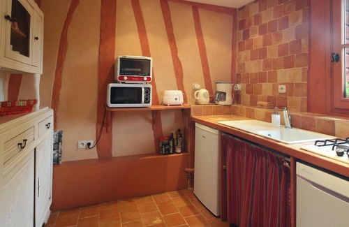 Bully House | Gite Bully (Rhône), 2 bedrooms, 4 persons