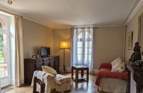 Cernoy-en-Berry Cottage | Gite Cernoy-en-Berry, 5 bedrooms, 10 persons
