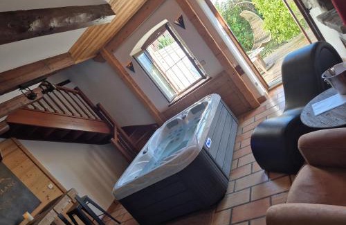 Vallieres Apartment | GITE Chambre SPA Privé DE L'ANCIENNE FERME