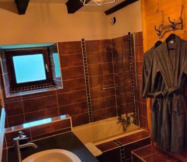 Vallieres Apartment | GITE Chambre SPA Privé DE L'ANCIENNE FERME