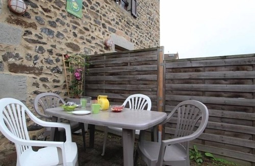 Chavaniac-Lafayette Cottage | Gite Chavaniac-Lafayette, 2 bedrooms, 4 persons