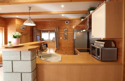 Collandres Cottage | Gite Collandres, 2 bedrooms, 4 persons