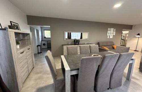 Arjuzanx House | Gite commanday