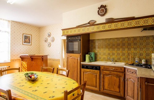 Cours-de-Pile Cottage | Gite COURS DE PILE, 3 bedrooms, 6 persons