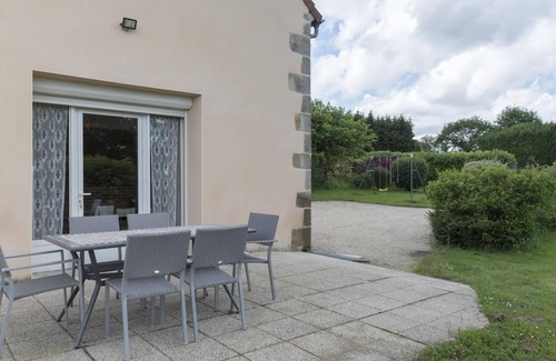 Cressanges Cottage | Gite Cressanges, 3 bedrooms, 6 persons