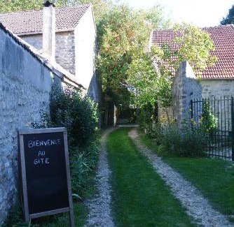 Villeneuve-sur-Auvers House | Gite de Charme