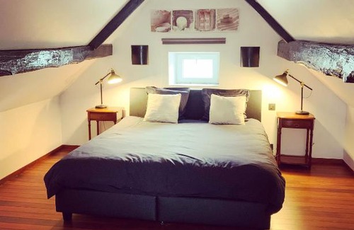 Falmagne House | Gite de La Belle Etable