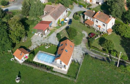 Manzat House | Gite Des Taravelles