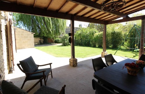 Saint-Georges-sur-Layon Cottage | Gite Doué-en-Anjou, 2 bedrooms, 5 persons