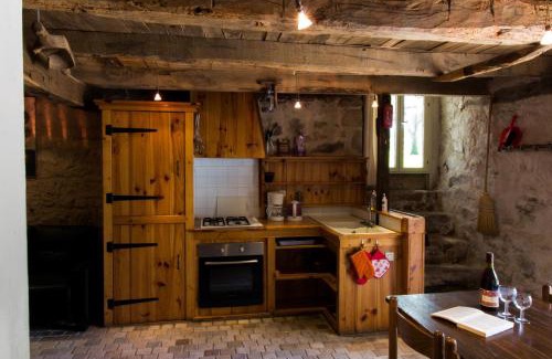 Hautefage House | Gite E'table Charlannes