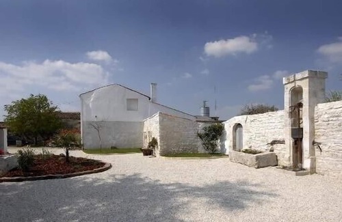 Echillais Cottage | Gite echillais - Charentais farmhouse by the sea 32 m2